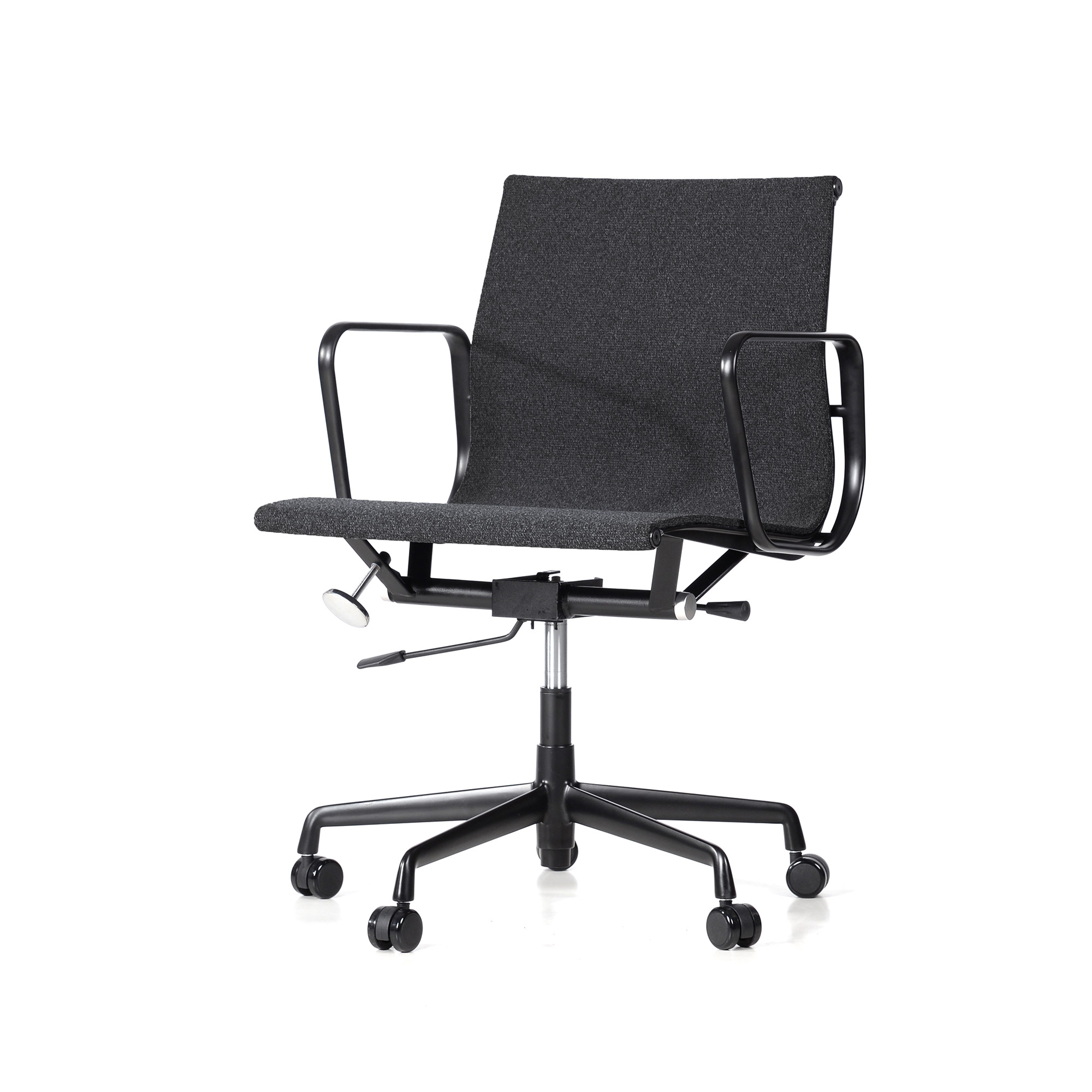 Charles Eames style, Krzeslo biurowe EA117 Fabric Mesh black base czarny